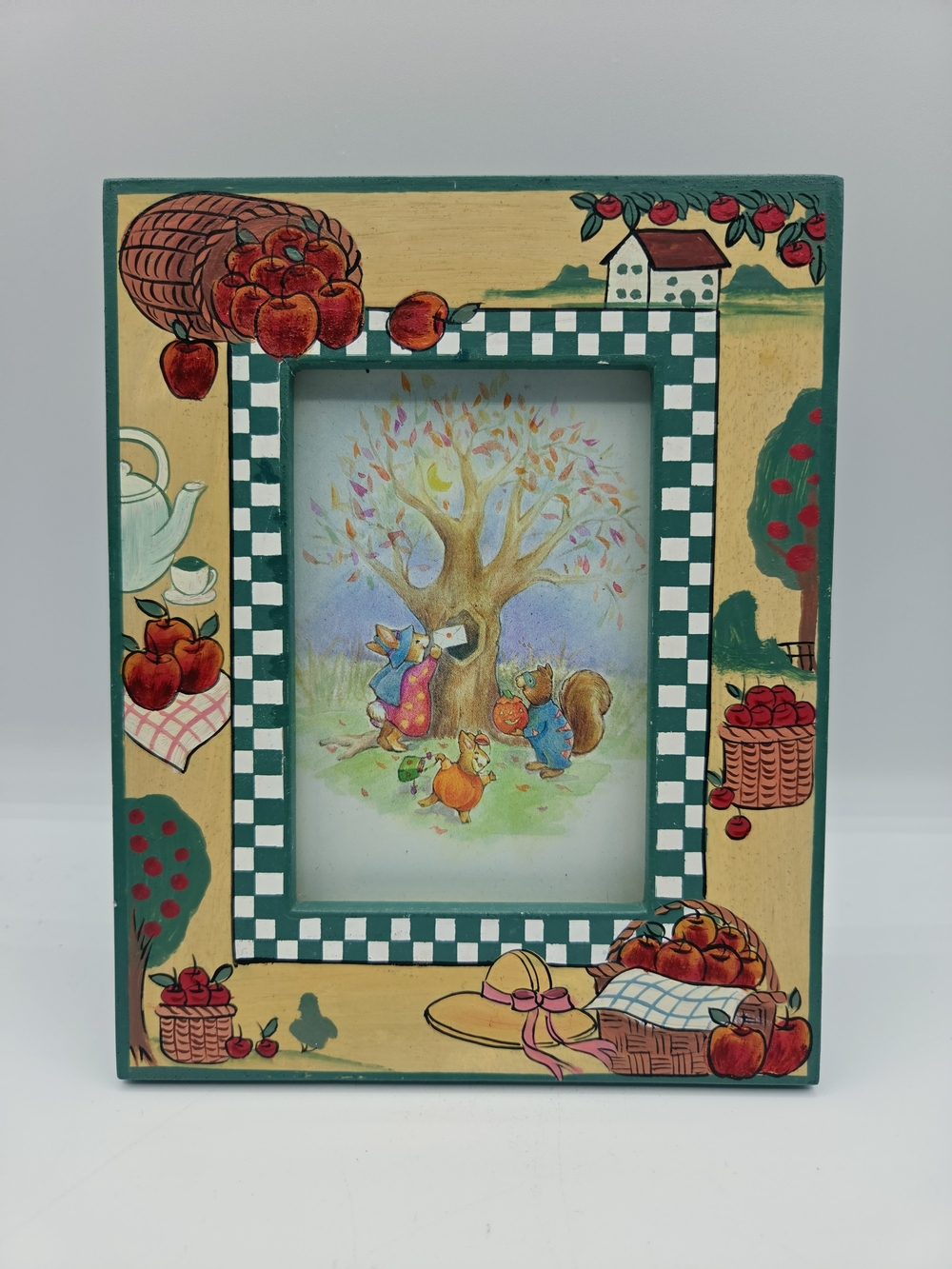 Hand-Painted Autumn Apple Picture Frame - Green & Cream